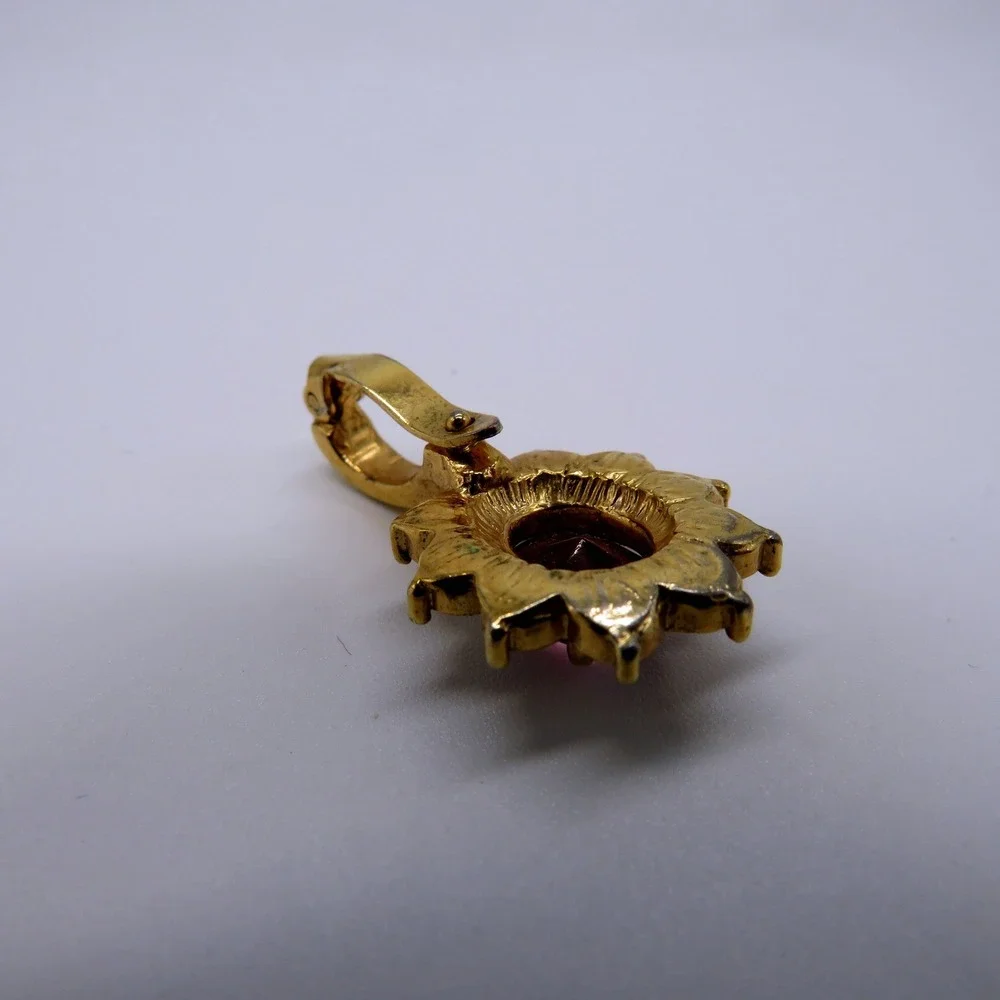 Gold Tone Purple Lucite Enhancer Pendant 1.25 Inch Floral Starburst